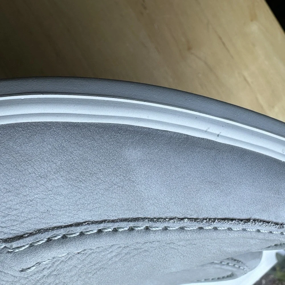 Peter Millar Crown Crafted Excursionist Nubuck Venetian Loafer Men's 8.5M Gray